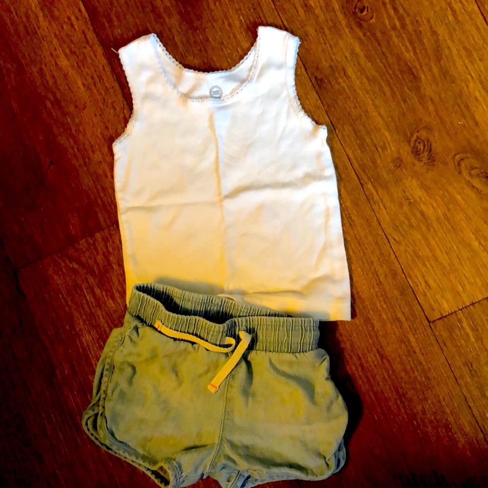 Girls 2T summer outfit. Lightweight soft